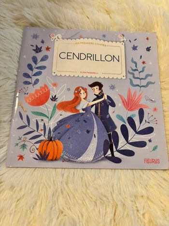 Mes premiers contes « Cendrillon »