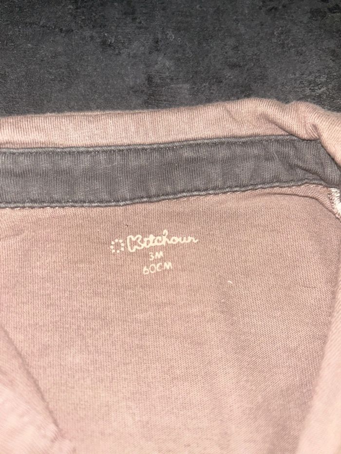 Tee shirt à manches longues bébé avec col marron - photo numéro 5