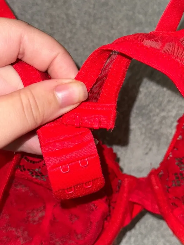 Soutien gorge rouge undiz 90 B - photo numéro 4