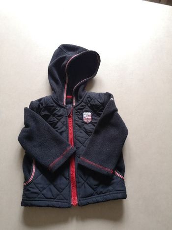 veste polaire à capuche