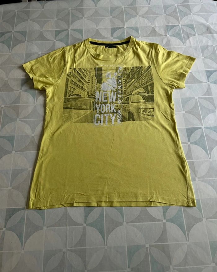T shirt garçon - 14 ans - Kiabi - en très bon état