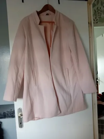 Manteau rose clair