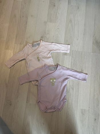 Lot deux body 1 mois