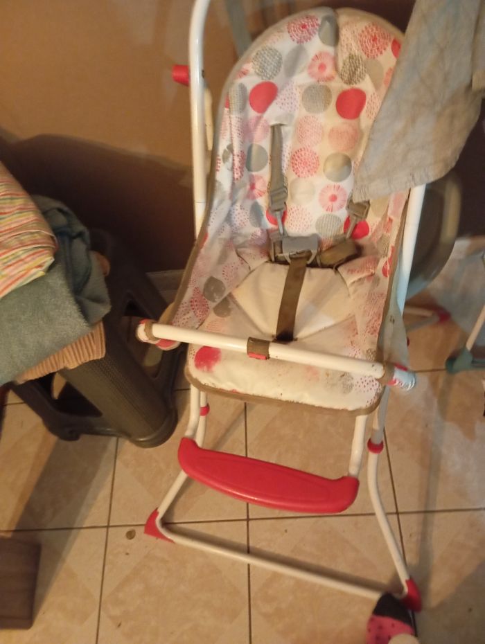 Chaise hautesjae ne sais pas - photo numéro 2