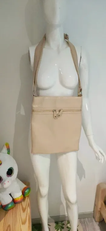 Sac à main beige, état neuf