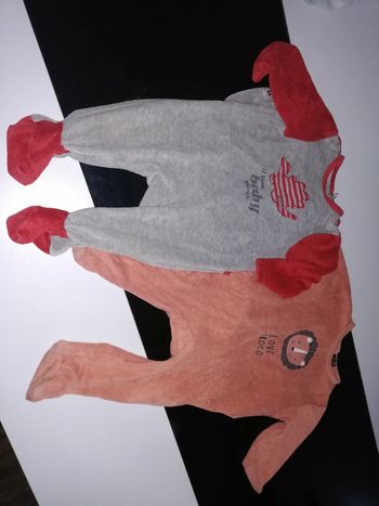 Lot de 2 pyjama 12 mois