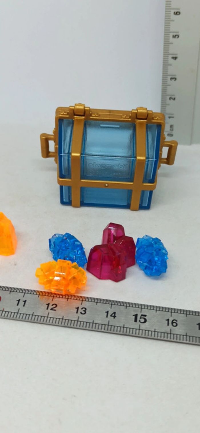 Coffre bleu transparent avec joyaux playmobil - photo numéro 3