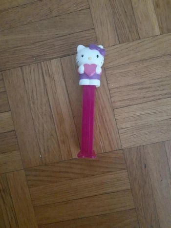 Figurine hello kitty pez