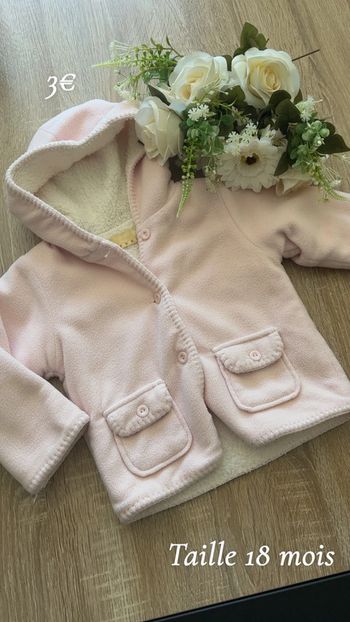 Gros gilet bébé fille