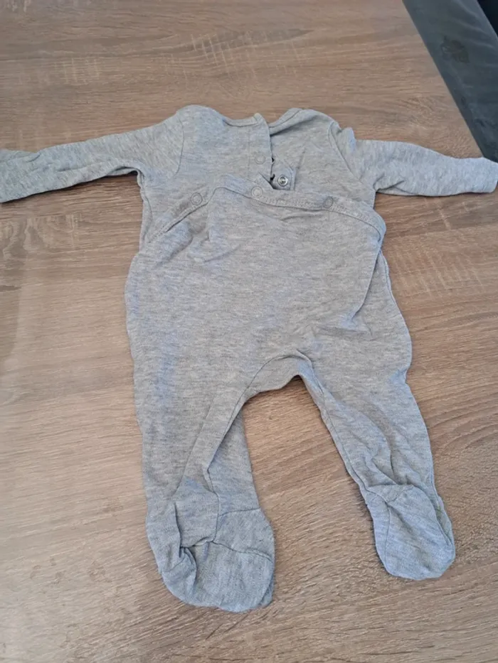 Pyjama grenouillère dinosaures 0 mois - photo numéro 2