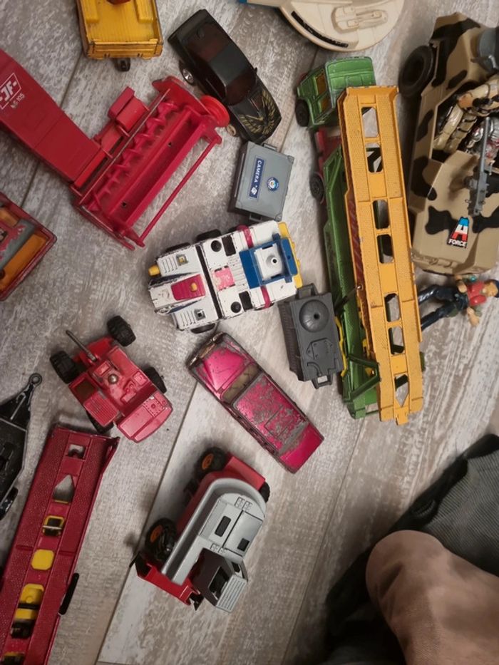 Lot voitures et camions vintage - photo numéro 6