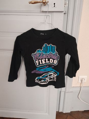 Tdhirt manches longues taille 6 ans