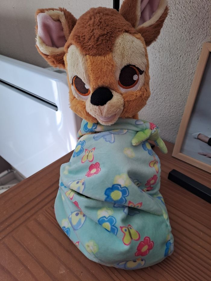 Peluche Disney avec sa couverture - photo numéro 4