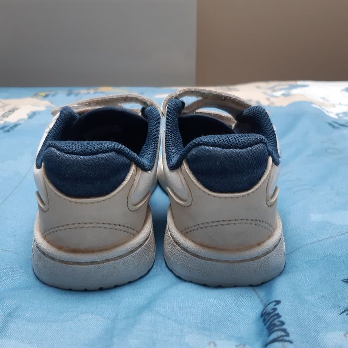 Baskets Adidas p.27 - photo numéro 4