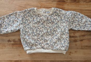 Sweat fleuri