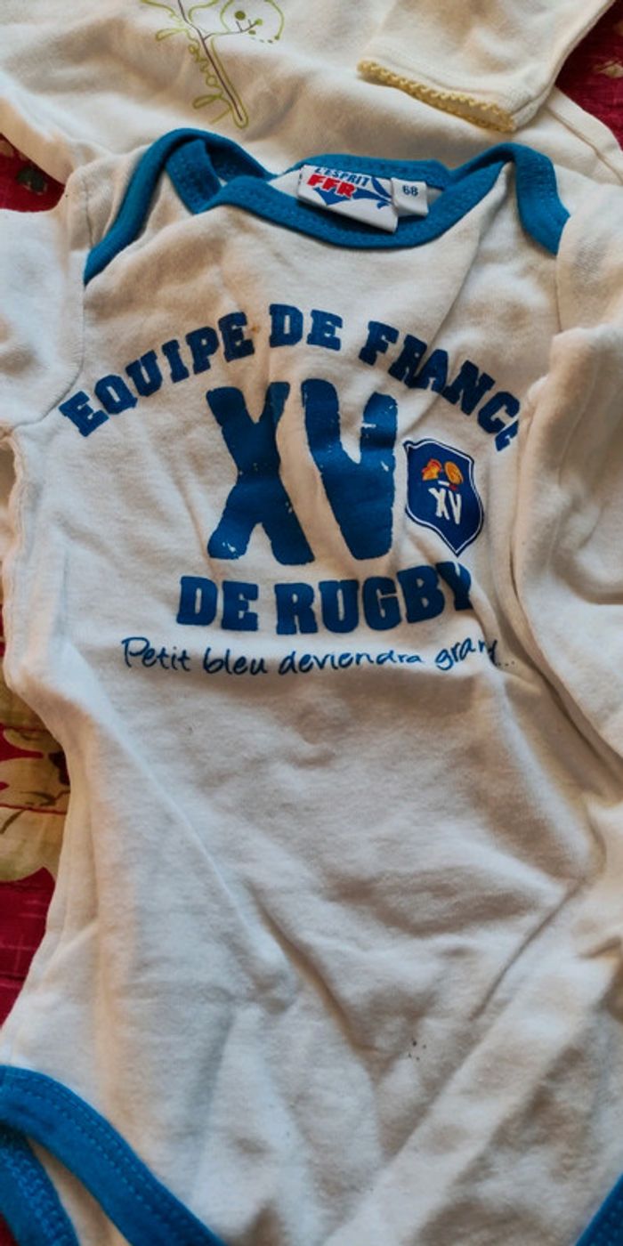 Lot 4 bodies 6 mois ml - photo numéro 3