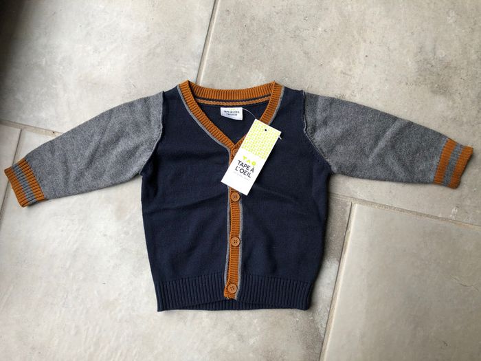 Gilet pull Tape à l’Oeil 3 mois / 59 cm neuf
