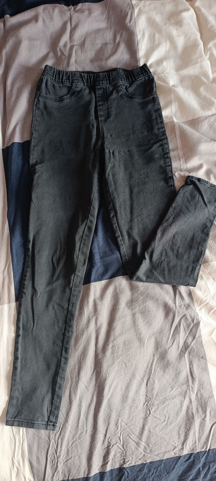 Jeans Noir - photo numéro 2