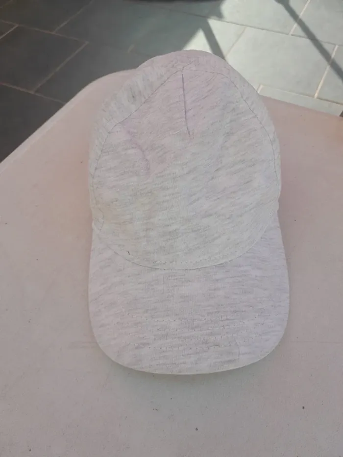 Casquette h&m - Très bon état - 9/12 mois - 74/80cm