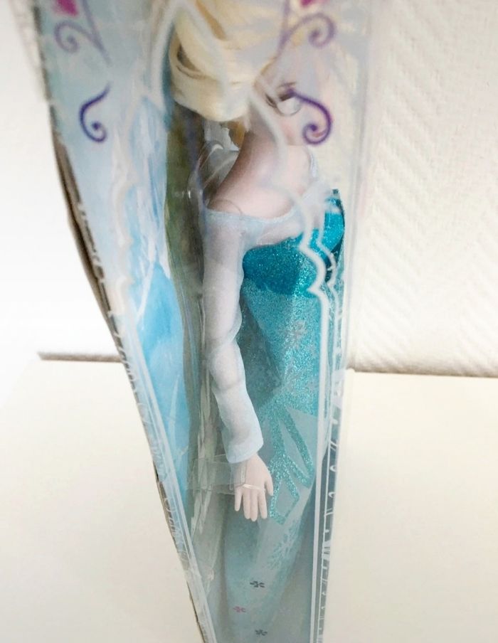Poupée style barbie Elsa la reine des neiges - photo numéro 4
