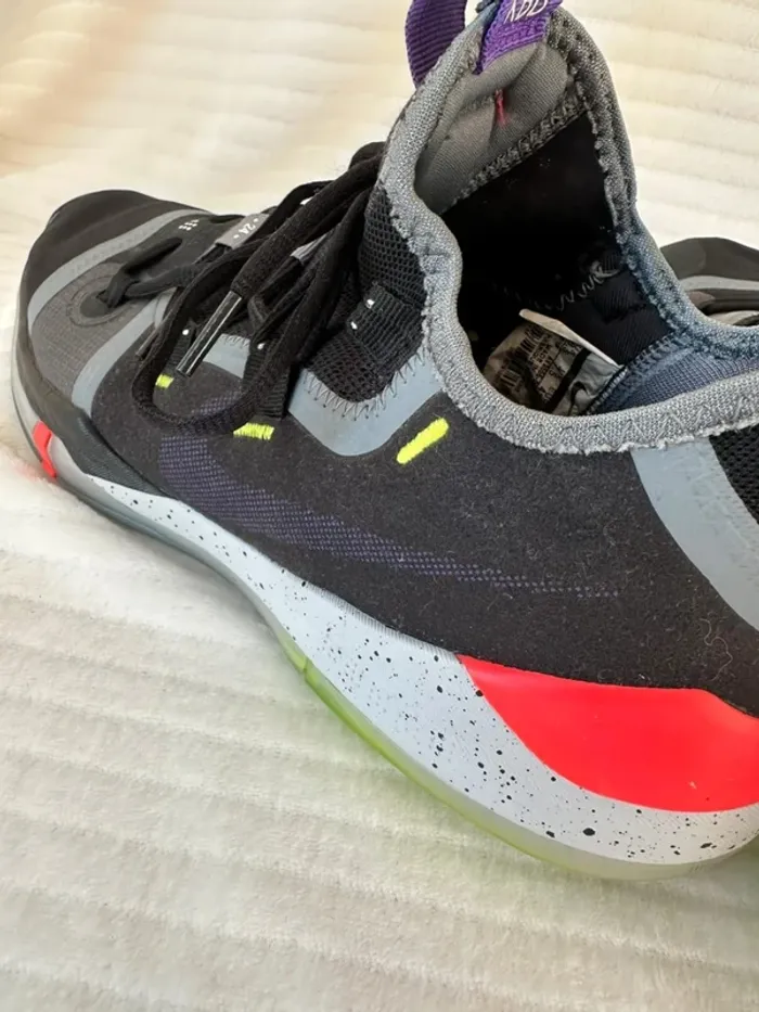 Kobe bryant AD basketballshoes taille 42 - photo numéro 9