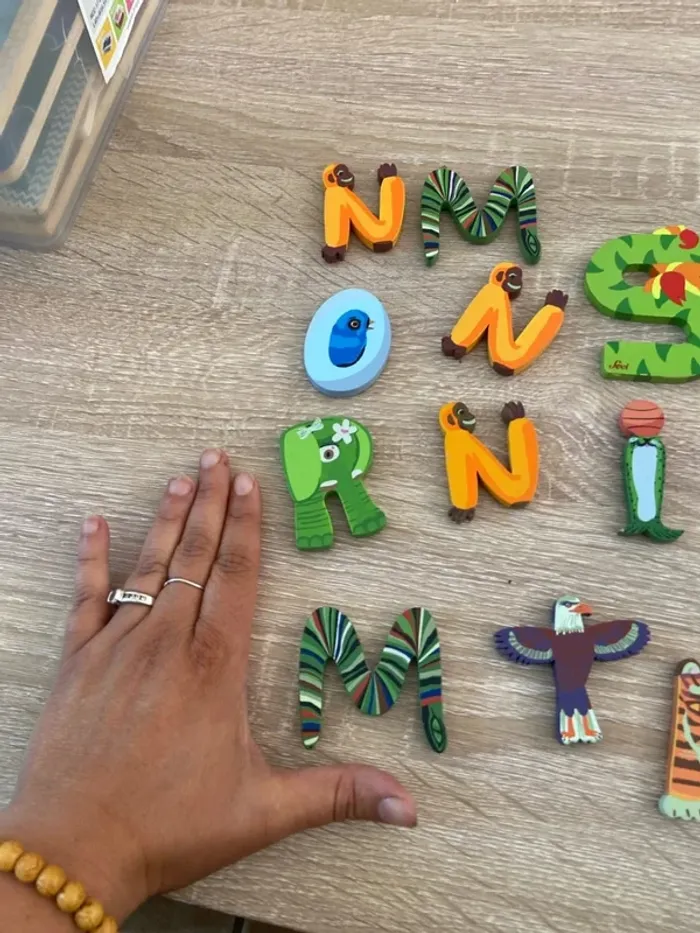 Lettre en bois, décorative - photo numéro 4