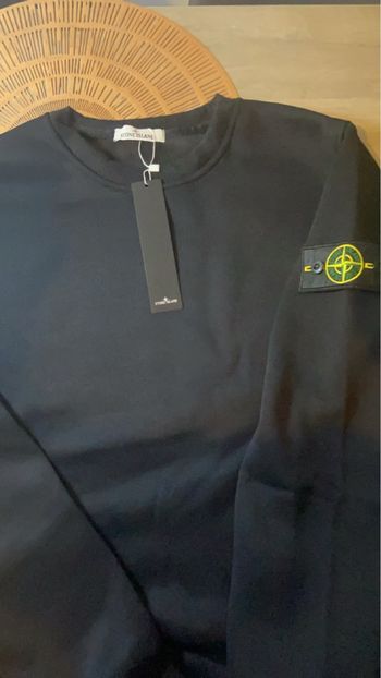 Pull stone island noir taille M