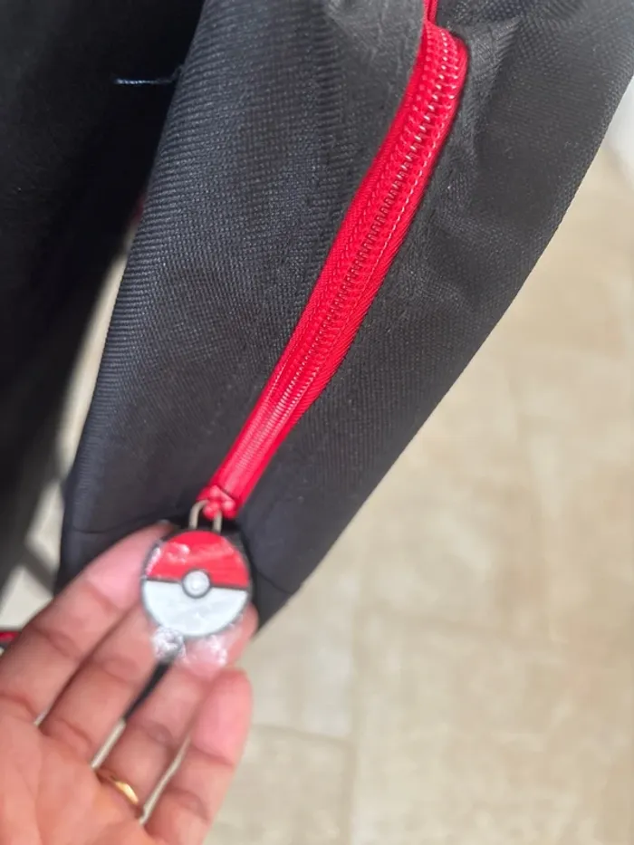 Petit Sac à dos Pokémon pikachu - photo numéro 4