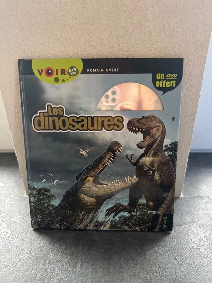 Livre les dinosaures