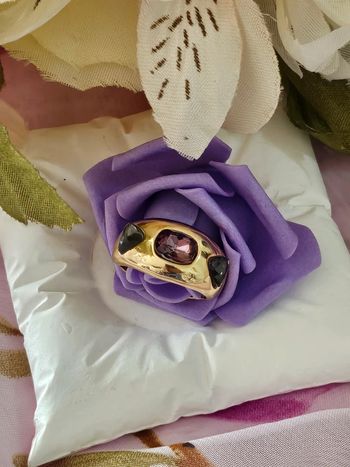 Bague avec ses 3 pierres topaz, acier inoxydable