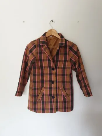 Veste élégante à carreaux A1258
