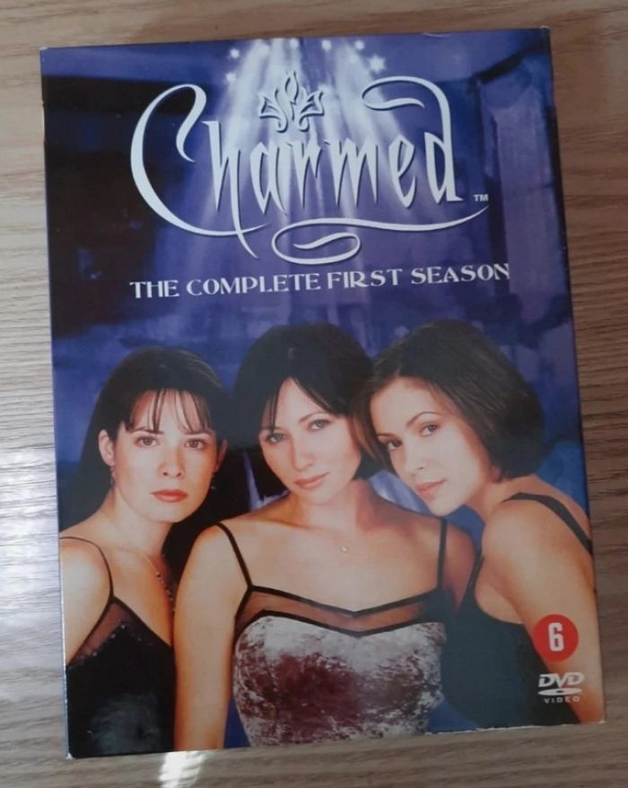 💿 Coffret Intégral Charmed – Saisons 1 à 8 (48 DVD) - photo numéro 4