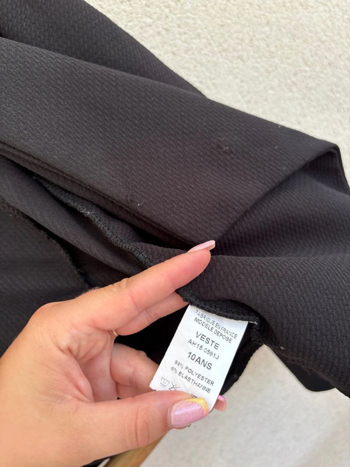 Veste noire légère avec noeud dans le dos - photo numéro 7