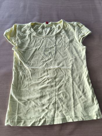 T-shirt avec strass papillon taille 8 ans