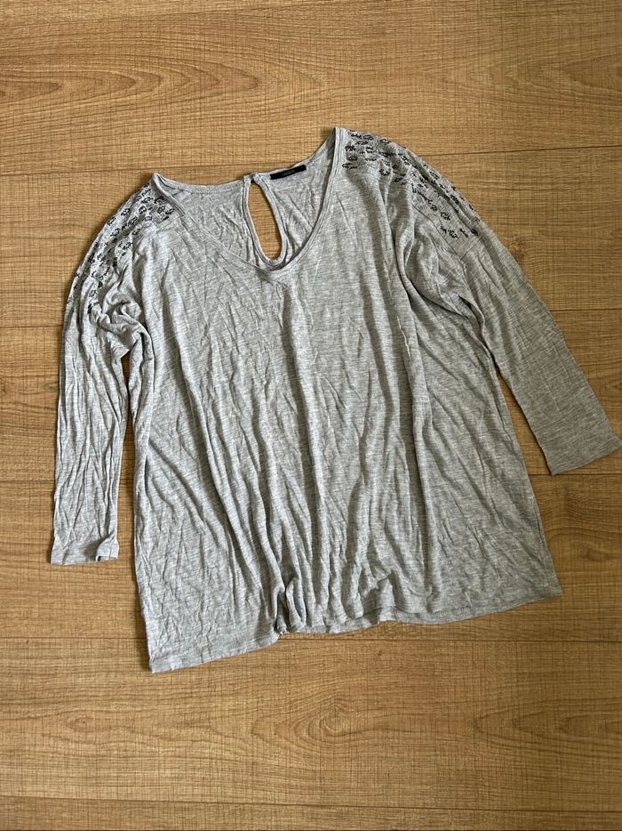 Haut gris avec strass IKKS taille 36 TBE - photo numéro 7