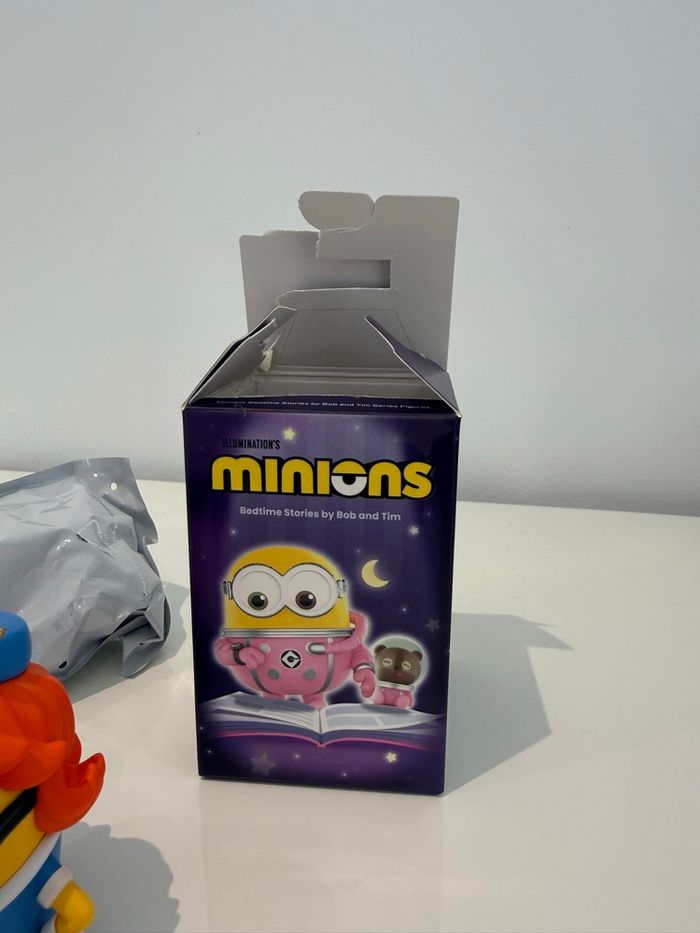 Bob Minions Airplane Safety - Bedtime Stories Pop Mart