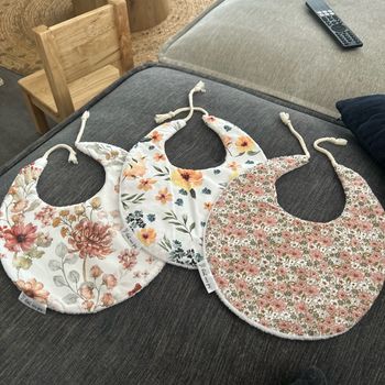 Lot de 3 bavoirs Il était une fois neuf