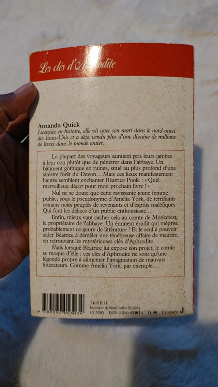 Amanda quick les clés d'Aphrodite roman aventure et passion - photo numéro 2