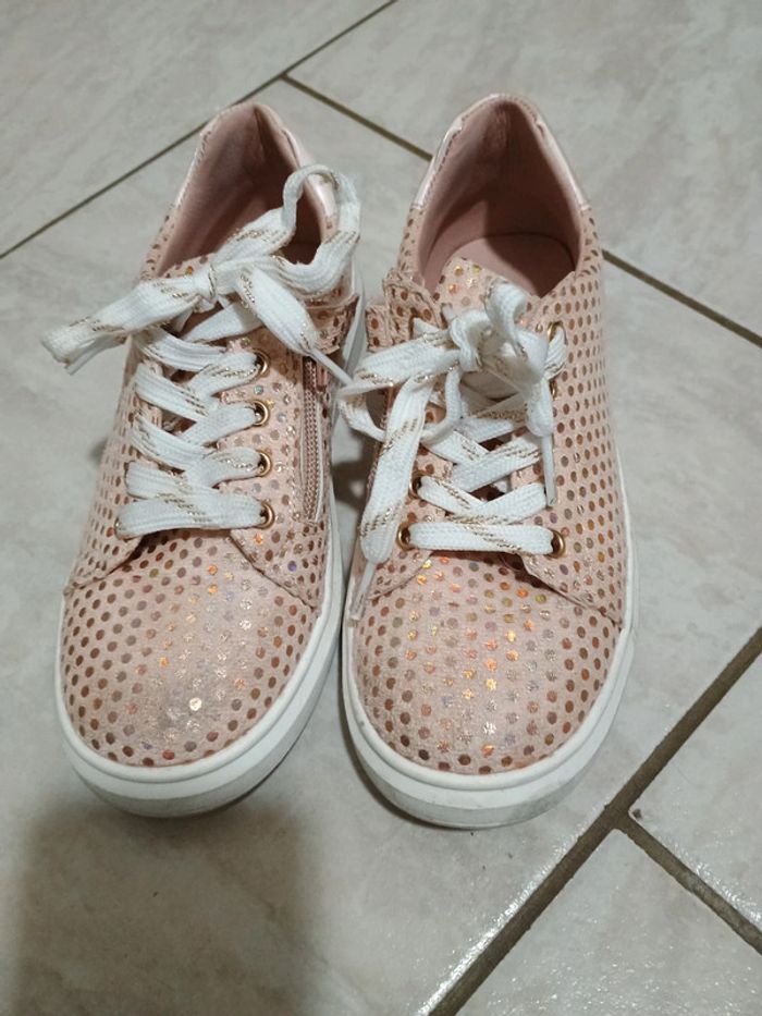 Baskets fille taille 33 - photo numéro 2
