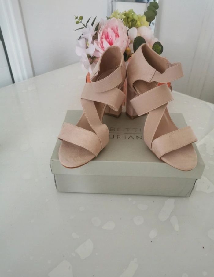 🤎🤍Jolie Paires De Sandales La Bottine Souriante 🤎🤍 - photo numéro 6