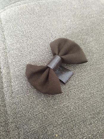 Neuf nœud noir accessoire cheveux