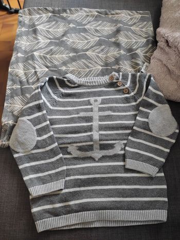 Pull 12/18 mois