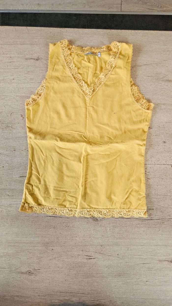 Débardeur jaune avec dentelle, élastique, D'Auvry Exclusive, L, peu mis - photo numéro 2