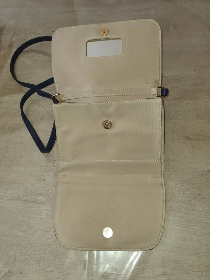 sac/pochette neuf - photo numéro 4