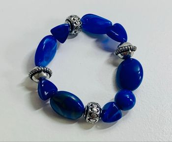Bracelet élastique bleu outremer argenté style bohème naturel 