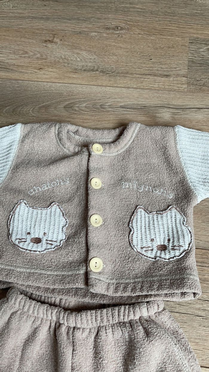 Ensemble pantalon + veste 6 mois - photo numéro 2