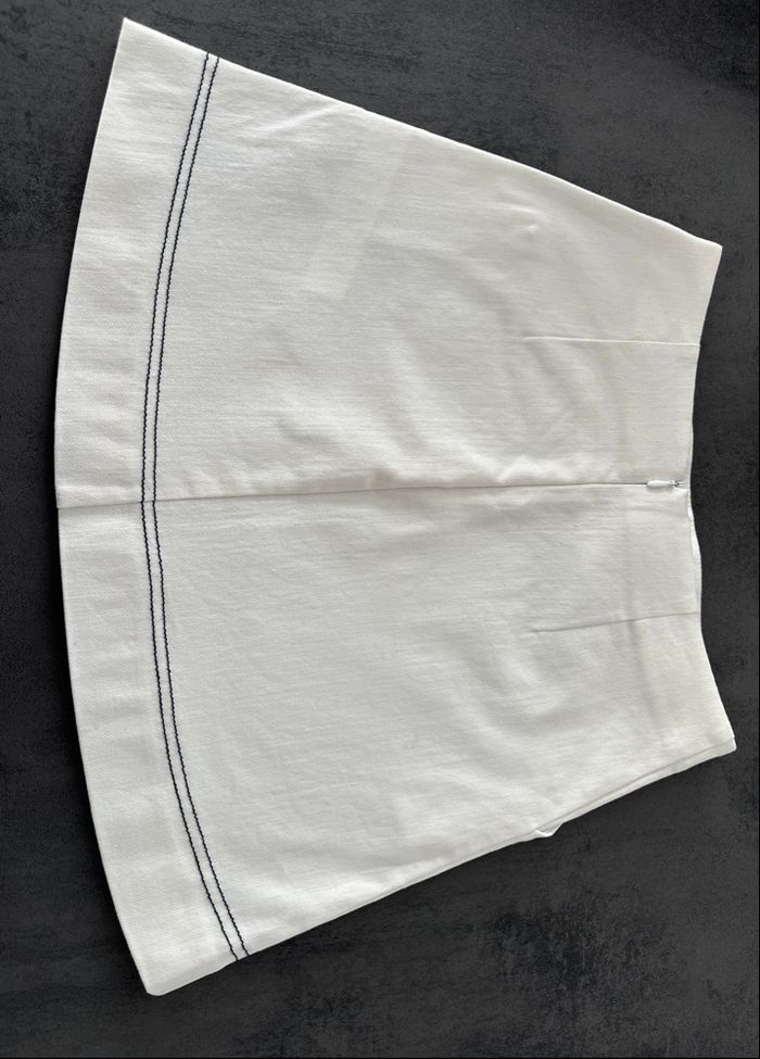 Jupe Zara blanche taille XS - photo numéro 2