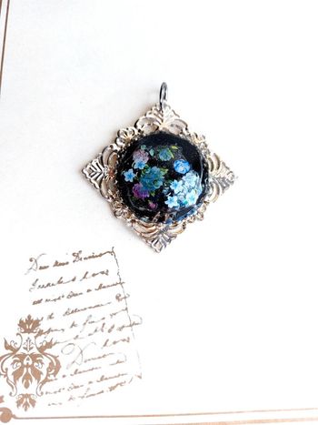 Magnifique pendentif médaillon style vintage victorien bohème