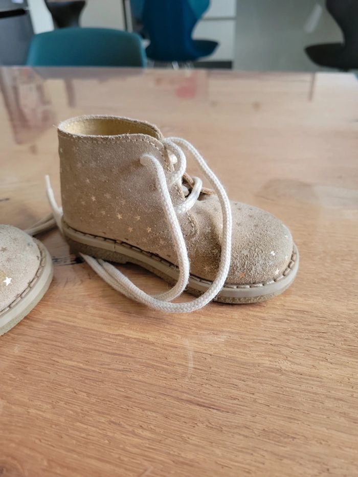 Chaussures montantes Daim pointure 21 - photo numéro 6