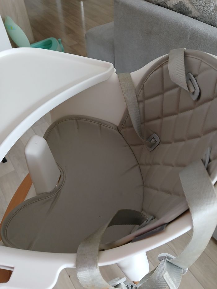 Chaise haute - photo numéro 3